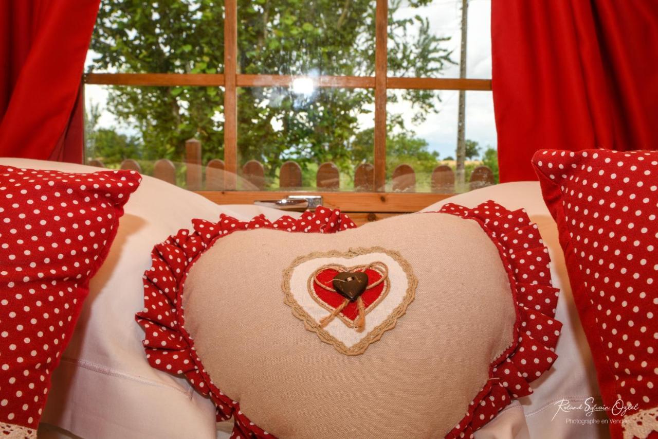 Le Boupère Domaine De La Courillere Bed & Breakfast エクステリア 写真