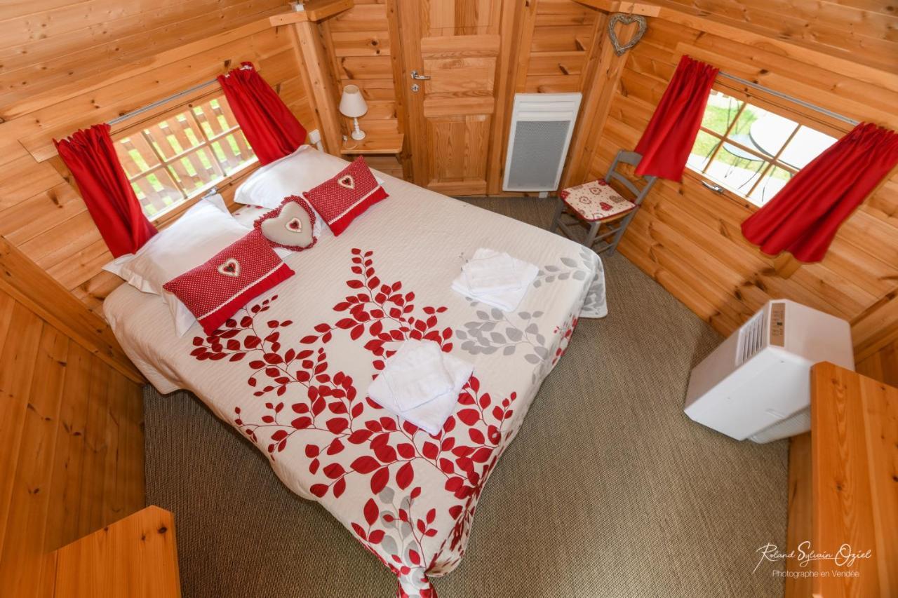 Le Boupère Domaine De La Courillere Bed & Breakfast エクステリア 写真