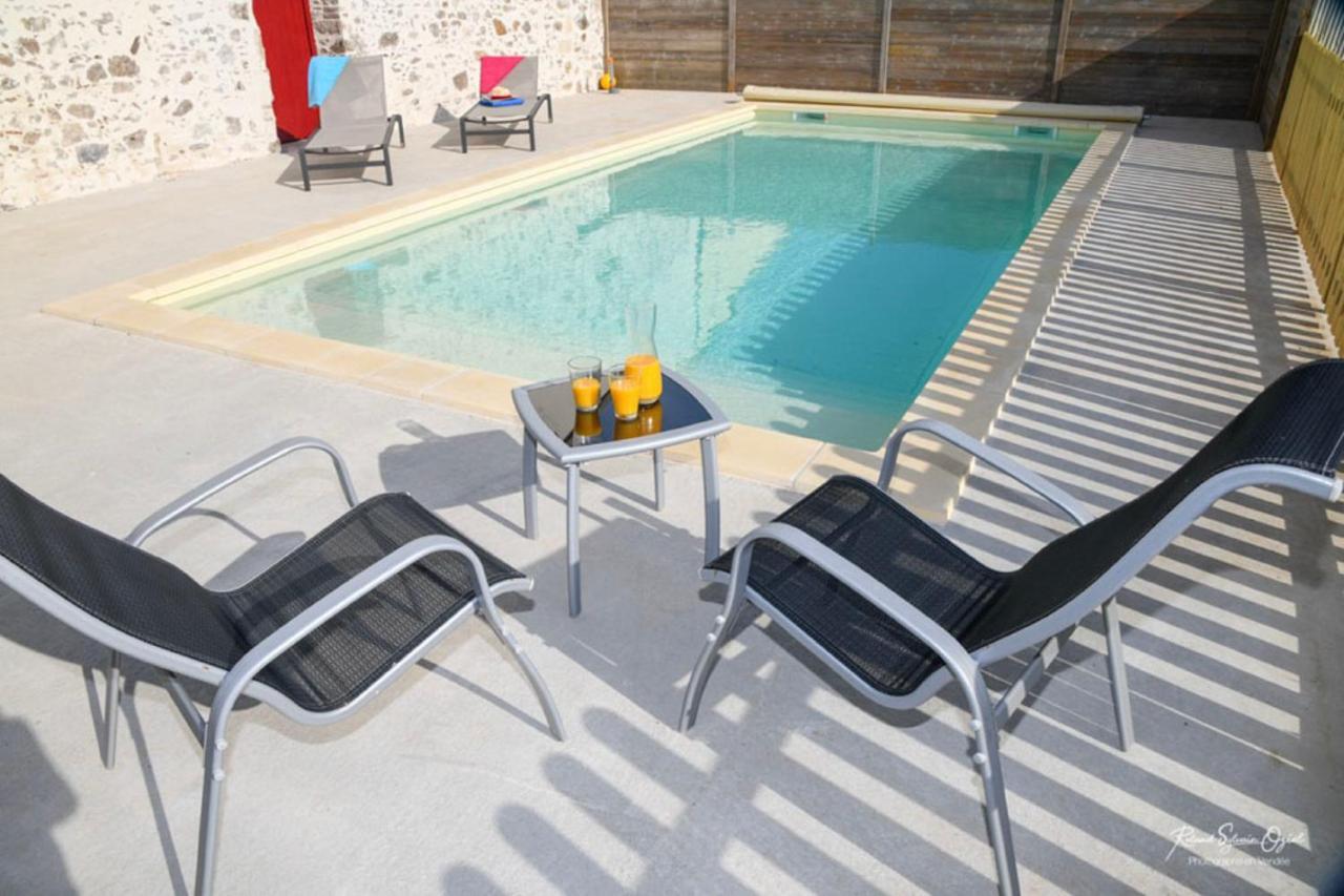 Le Boupère Domaine De La Courillere Bed & Breakfast エクステリア 写真