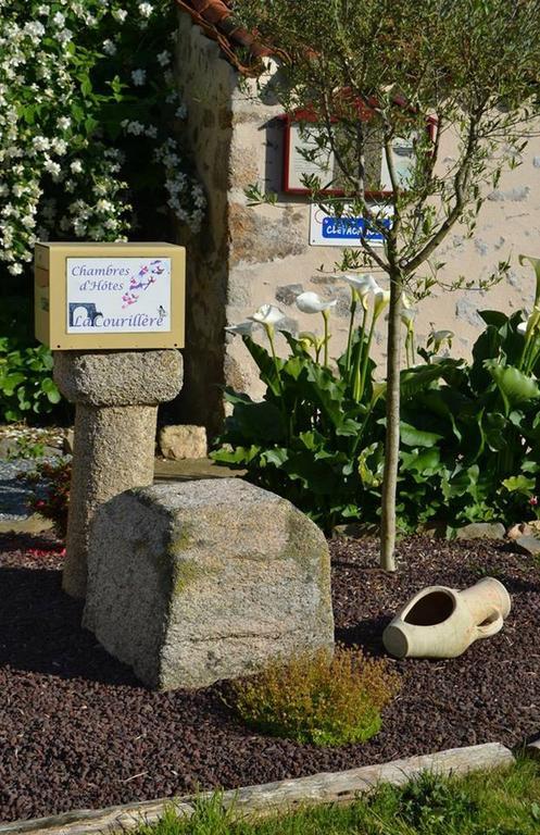 Le Boupère Domaine De La Courillere Bed & Breakfast エクステリア 写真