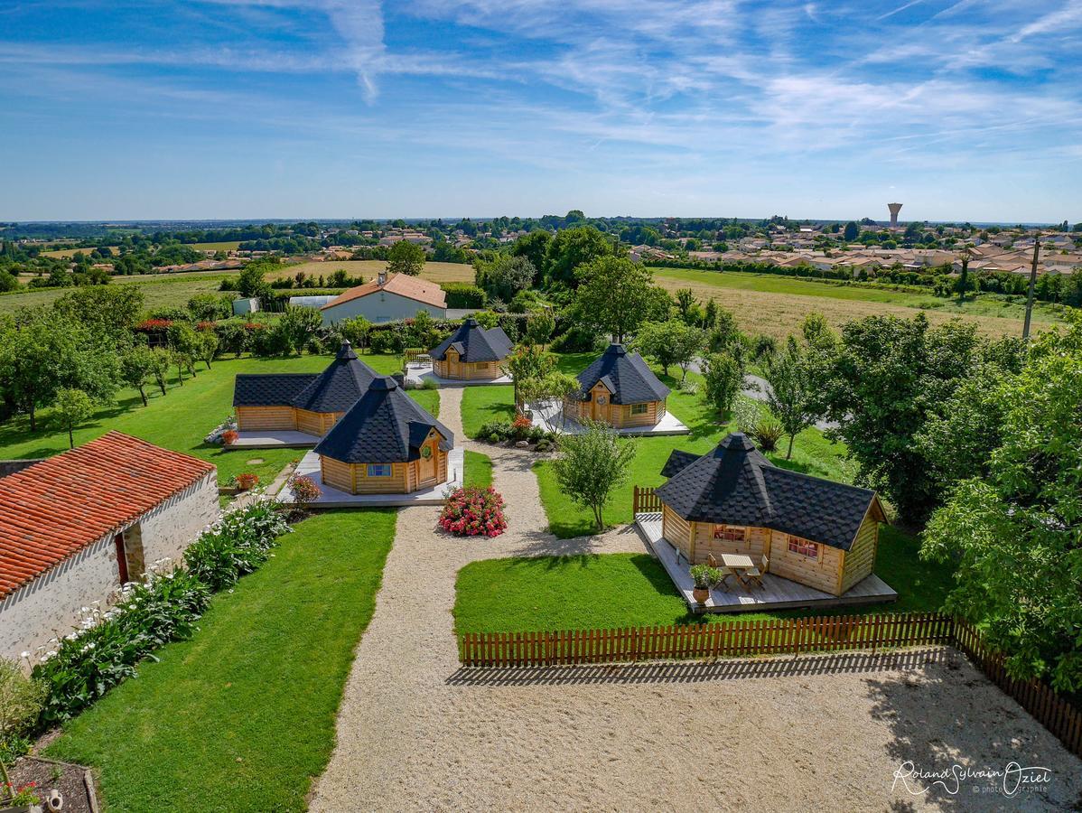 Le Boupère Domaine De La Courillere Bed & Breakfast エクステリア 写真